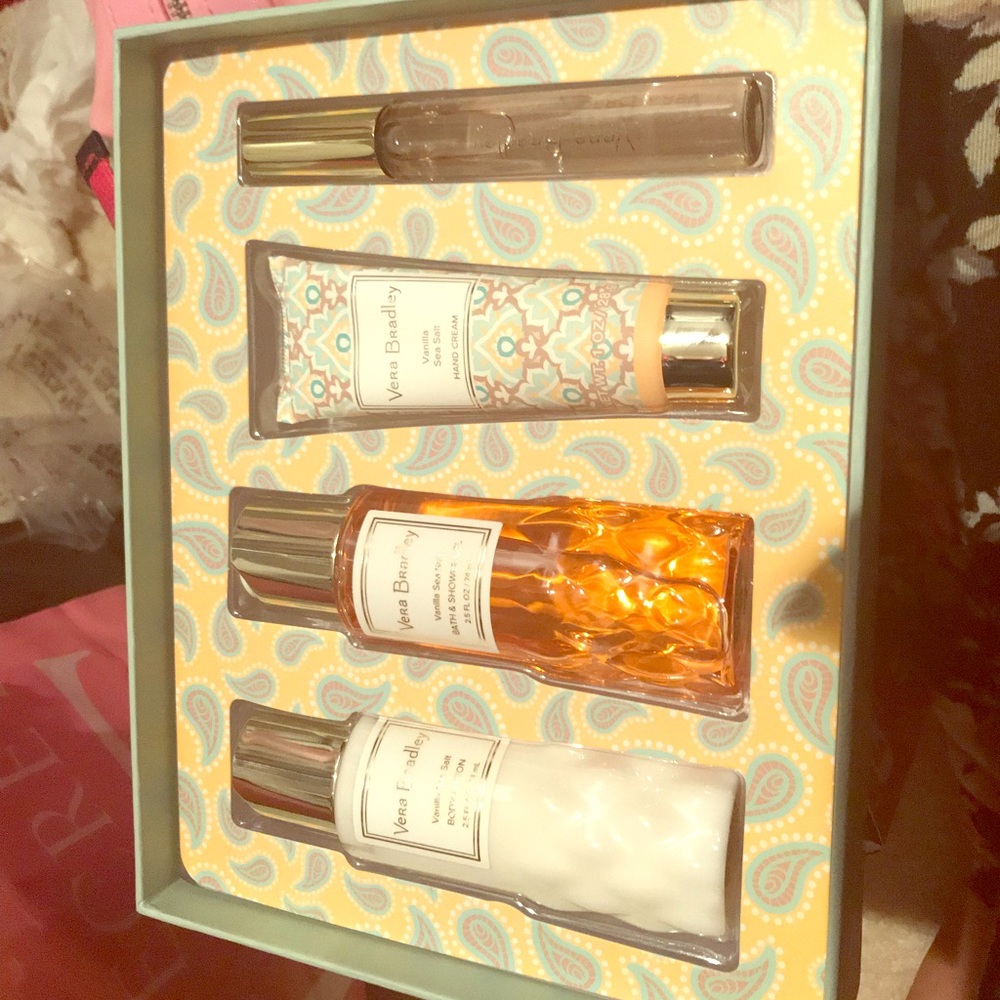 Vera Bradley set